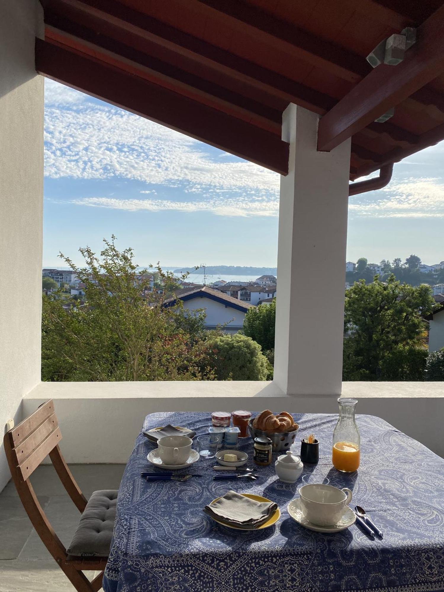 Calicho Bed & Breakfast Urrugne Eksteriør bilde